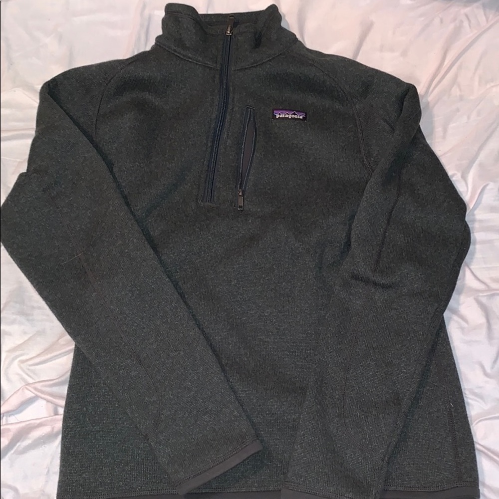 Green pullover